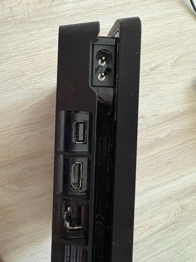 PS4 Tek kişi tarafından kullanılmış kusursuz 500GB. Cd ve Store destek - 9