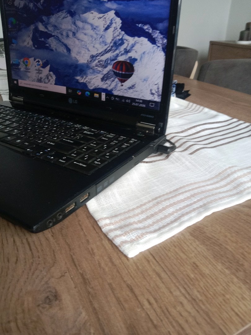 LG R 580 temiz - 3