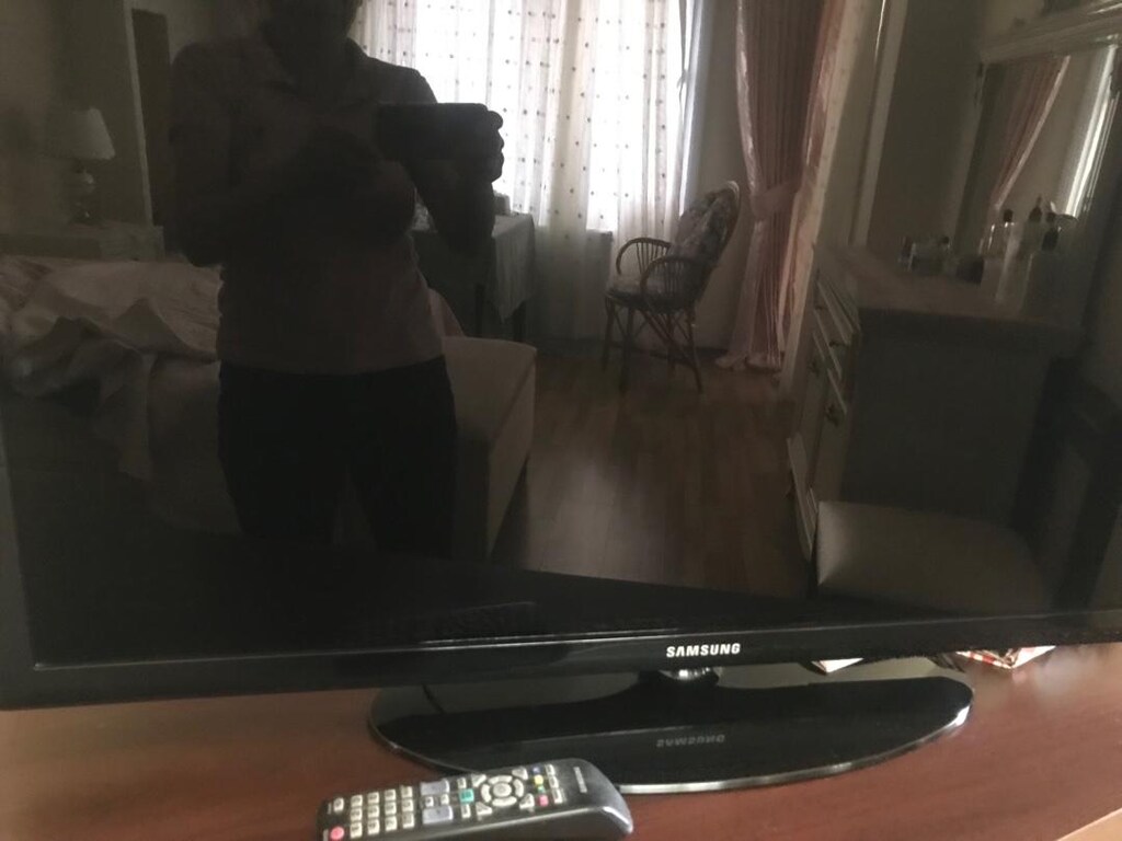 Samsung led TV - 4