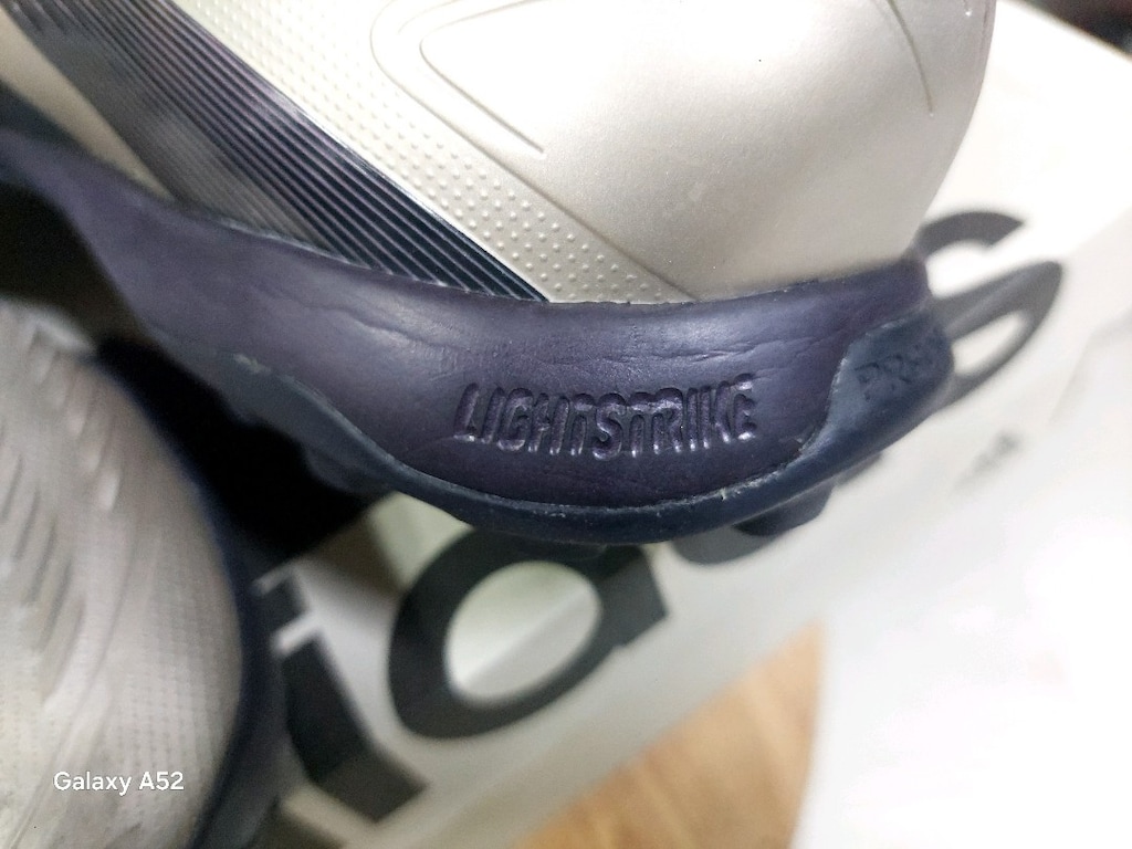 Orjinal Adidas 42 numara PREDATÖR Halı Saha ayakkabısı İKİNCİ EL.. - 9