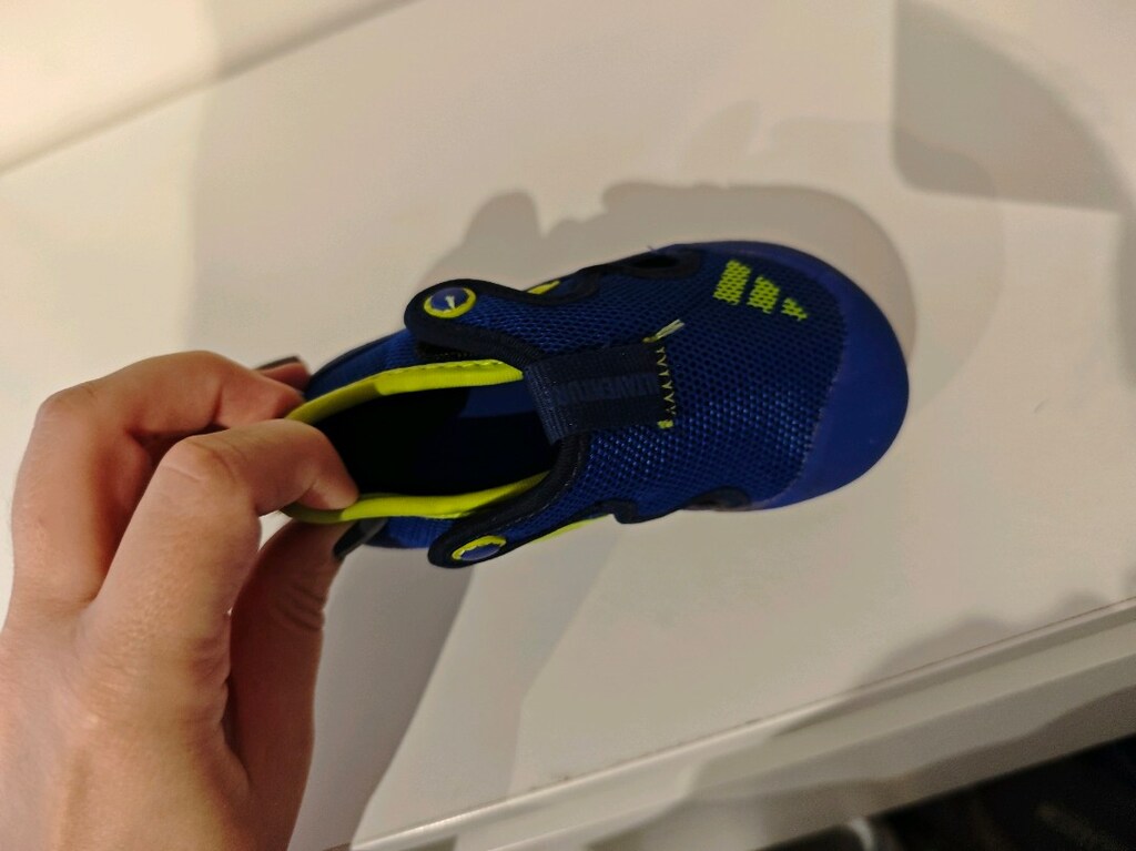 adidas sandalet 23 numara - 2