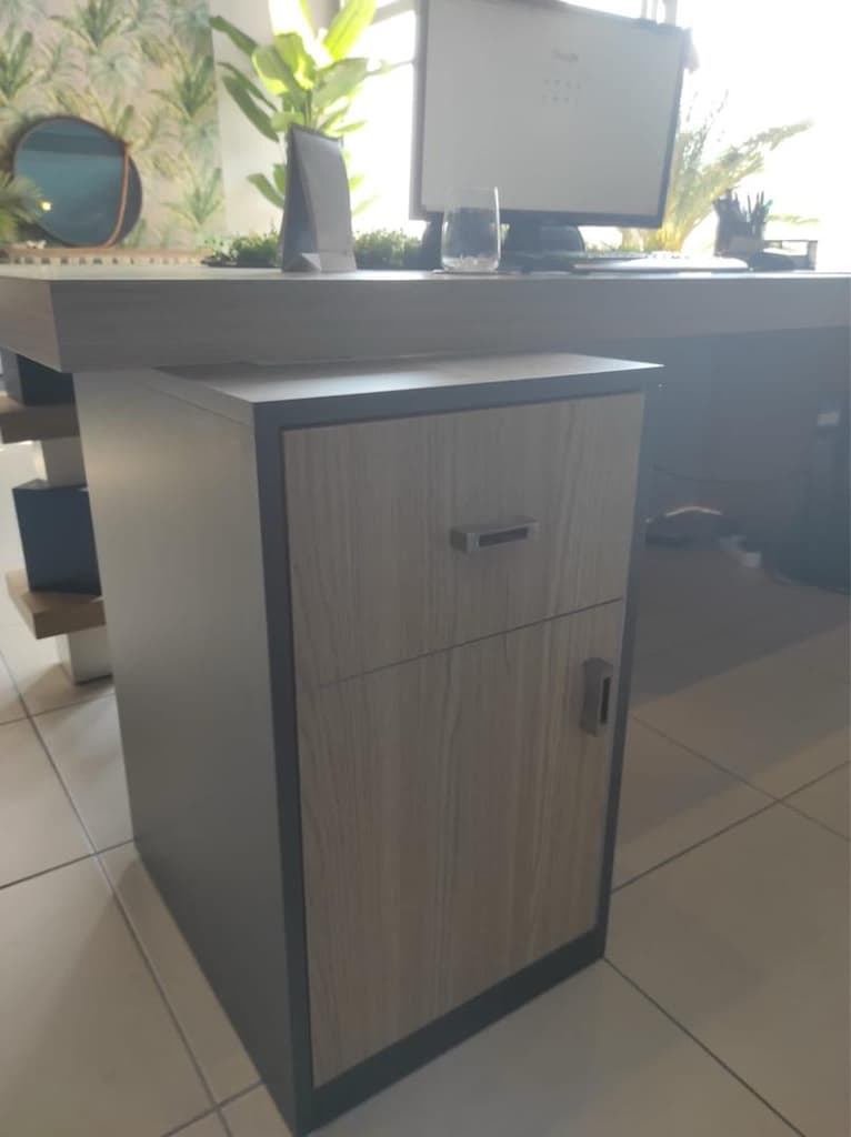 Büyük Özel Üretim Masa + Keson - 2
