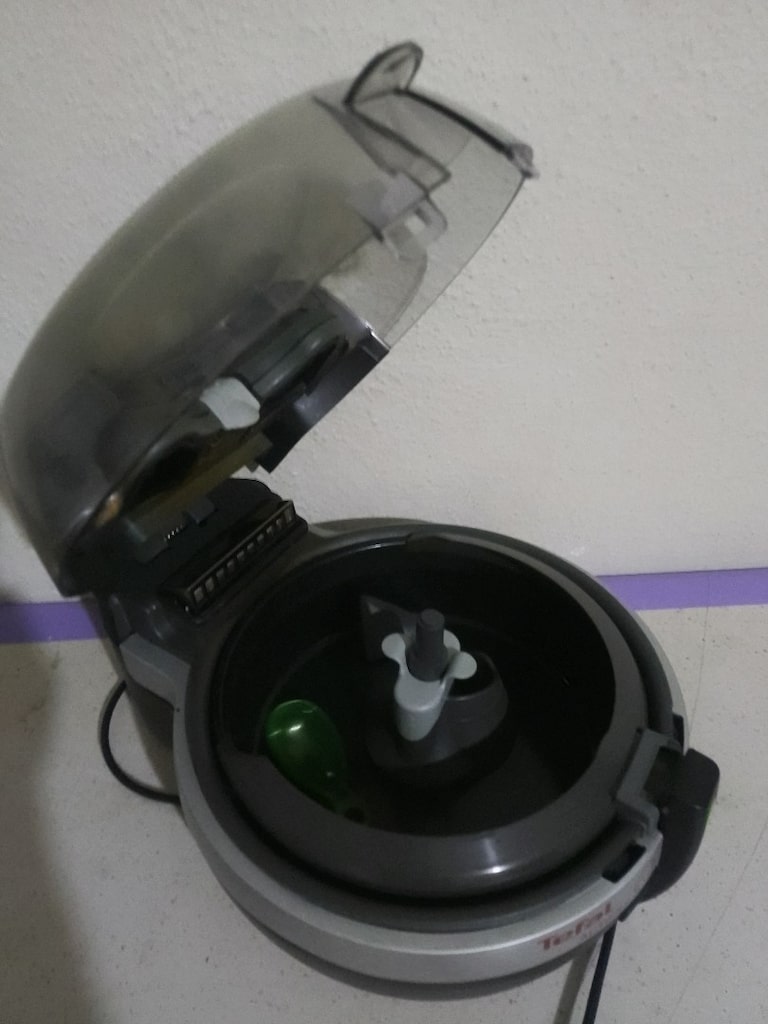 TEFAL AİR FREE FRİTÖZ BİR YEMEK KAŞIĞI YAĞI İLE KIZARTMA KEYFİ - 3