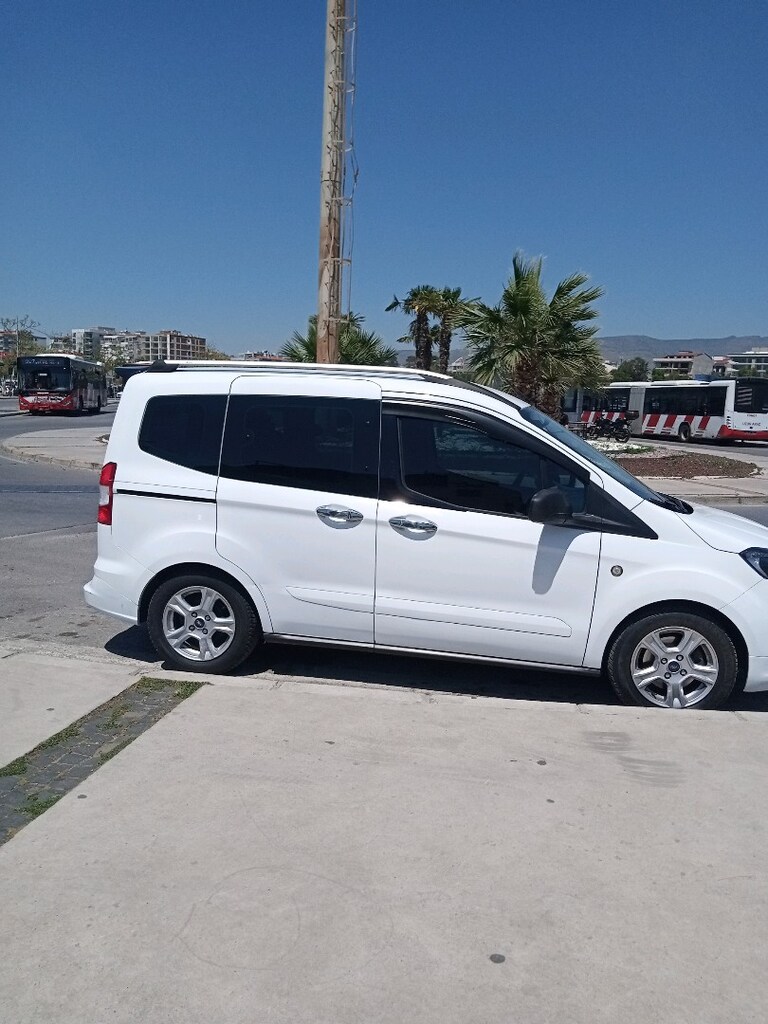 2022 Tourneo - 19