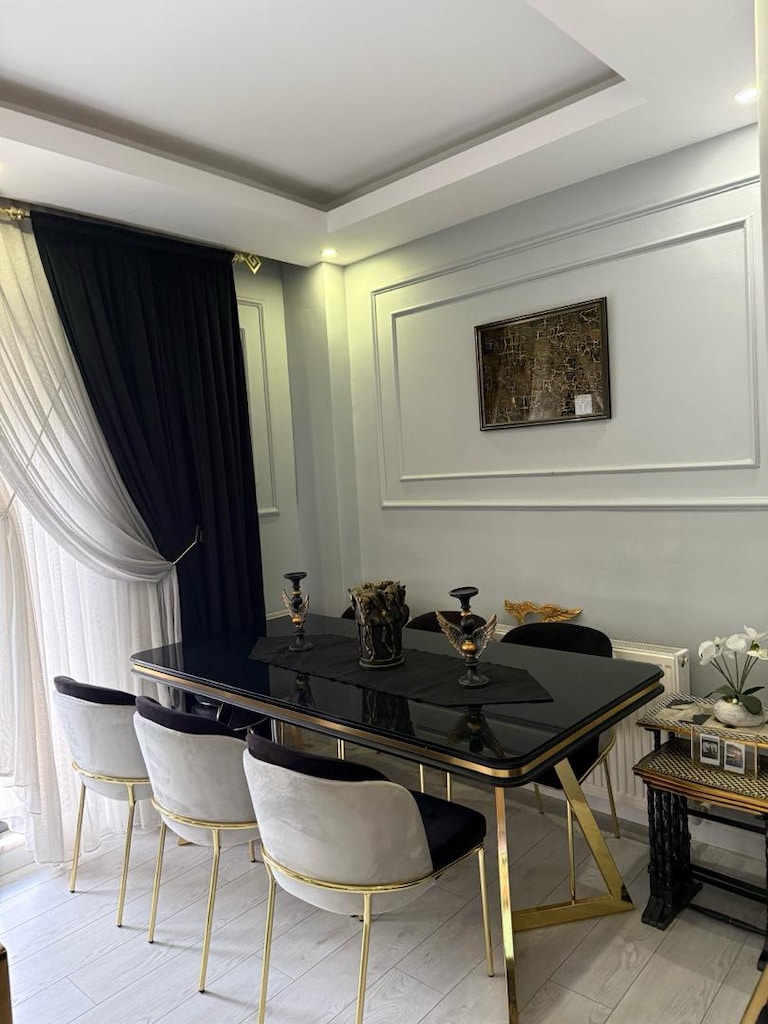Özel Camlı, Gold Detaylı 6 Sandalyeli Yemek Takımı - 6