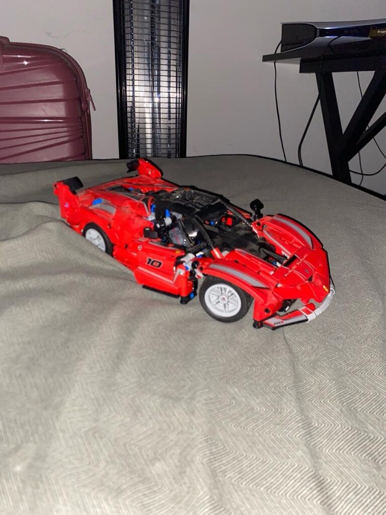 LEGO FERRARİ TECHNİC 42212 - 2