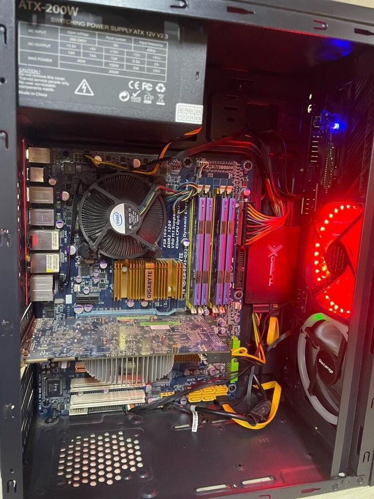 Kasa Intel E8400 8 Gb ddr3 128 gb ssd 512 gb 256 bit Vgs - 2