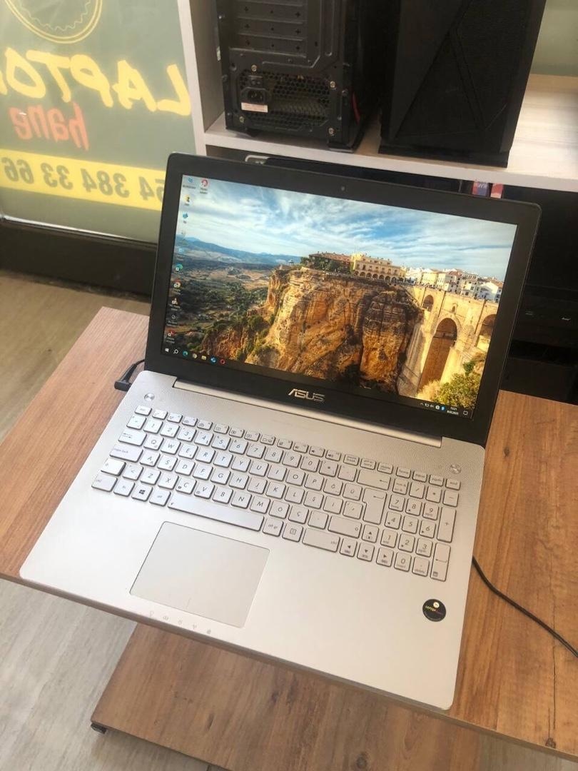 Asus Laptop - 2