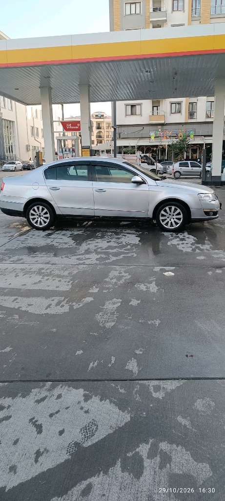 2011 model Volkswagen Passat 1.4 TSi - 6