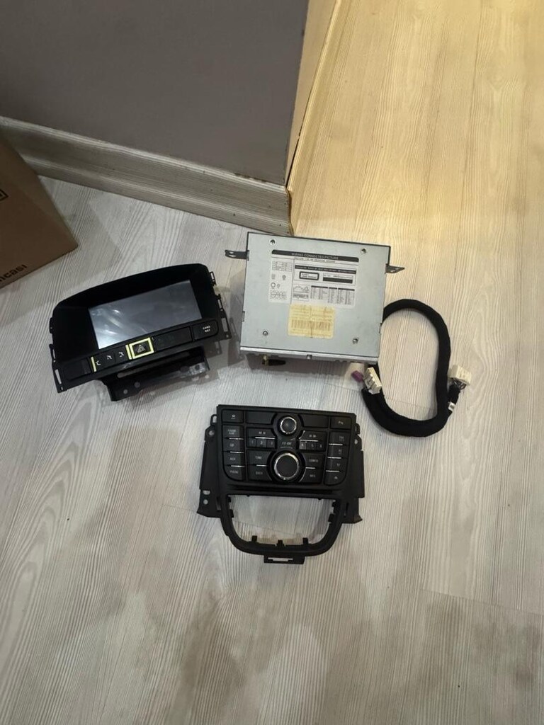 astra j ekran 2 gb - 2