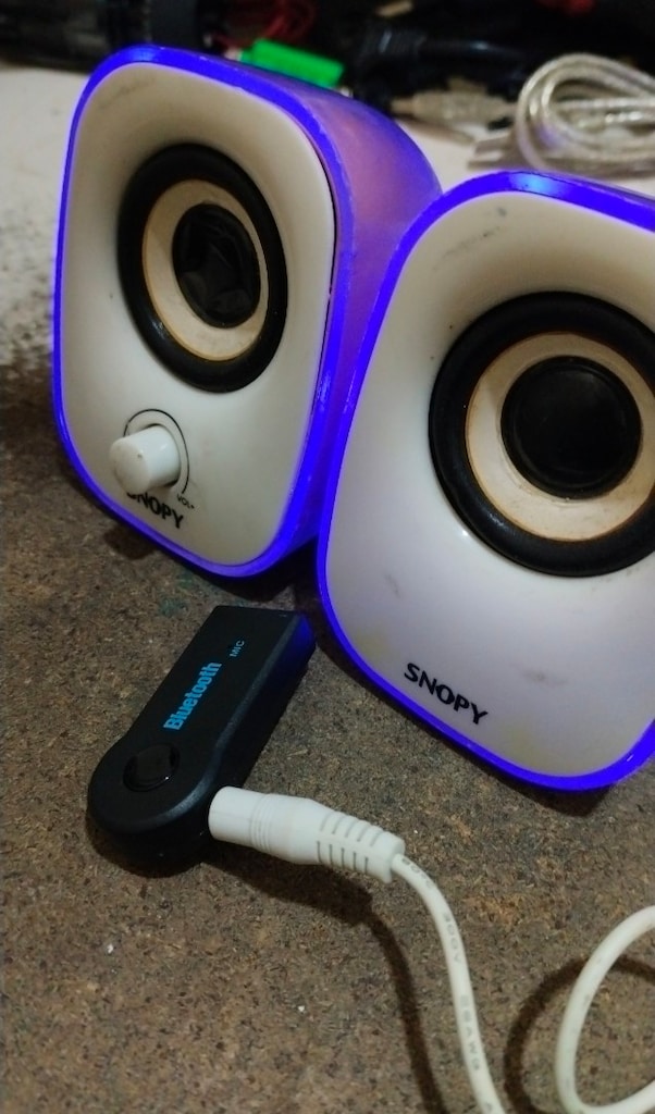 AZ KULLANILMIŞ SNOPY MARKA MİNİ 1+1 USB İLE ÇALIŞAN BLOTOUT HOPARLÖR - 3