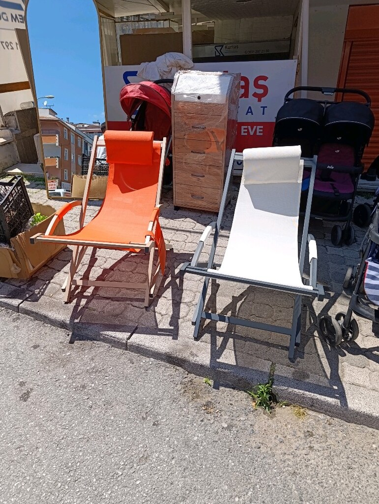 İKEA 3 KAPILI DOLAP 4,500TL ANTİKA SANDELYE TAKIMI 15,000TL - 7