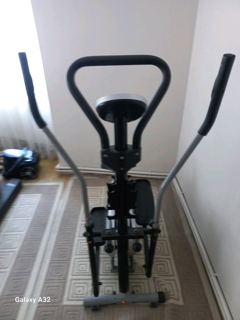 koşu bisikleti ve karın kası aleti, fitness topu - 4