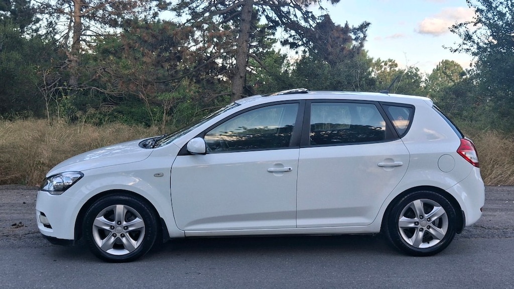 KİA CEED DİZEL OTOMATİK 128HP CONCEPT SR SUNROOF'LU BAKIMLI ARAÇ - 4