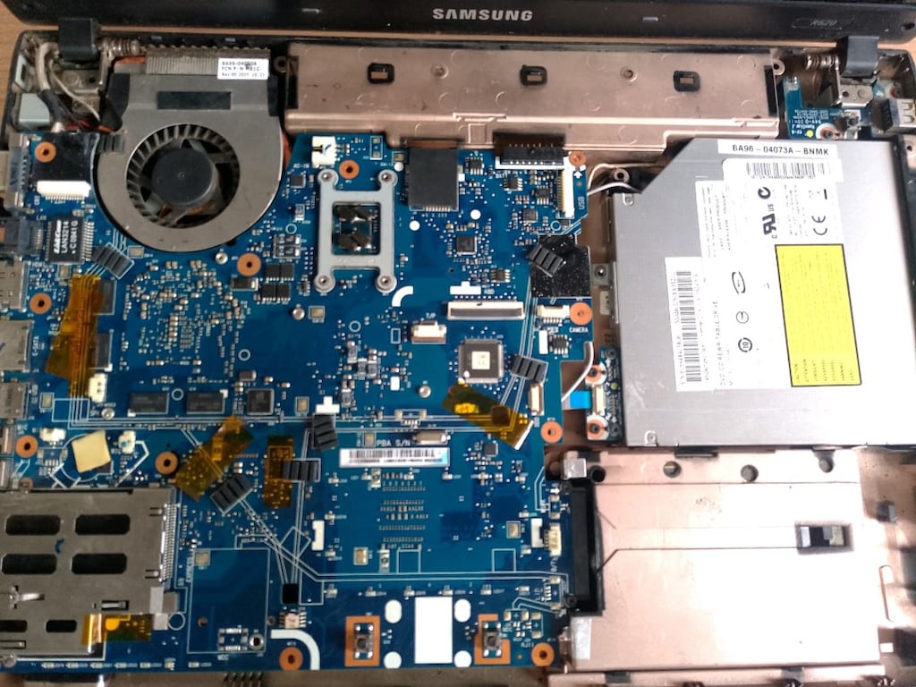 Samsung R620 yedek parçalık 16 inç özel ekran - 5