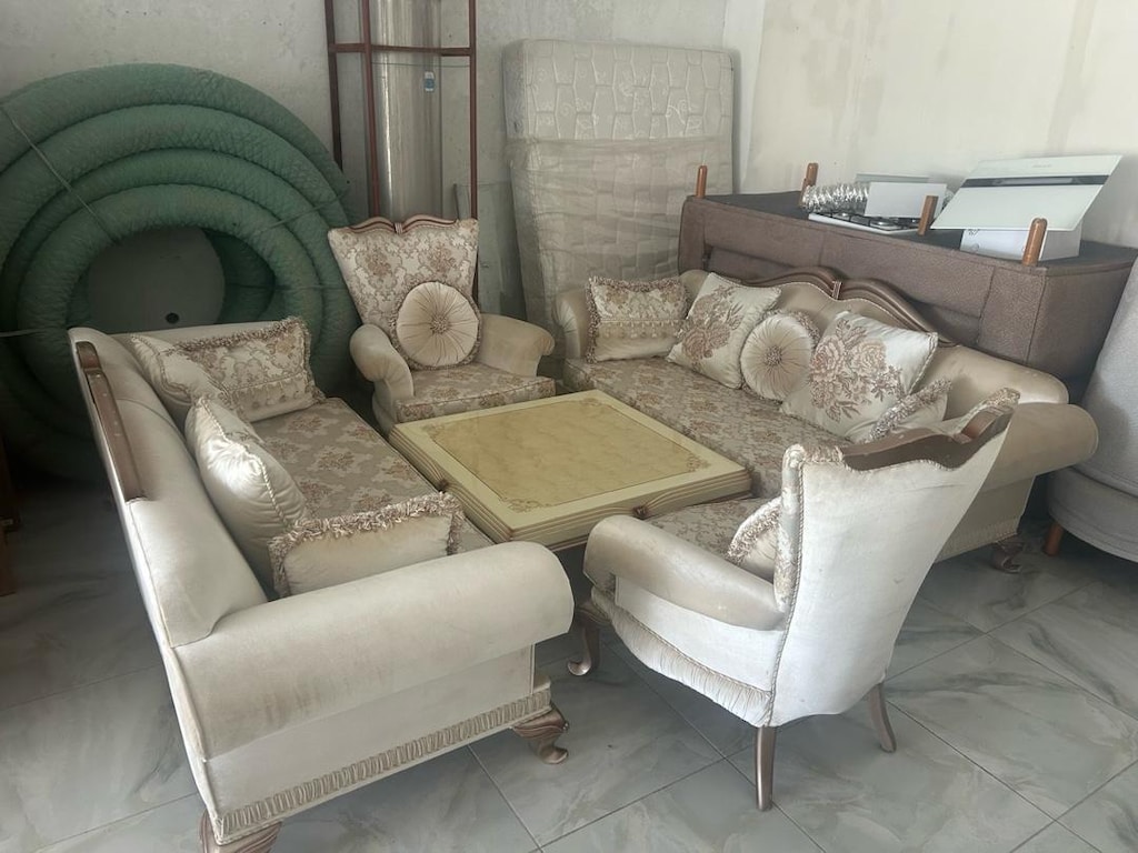 a avangart salon takımı 3 + 3 + 1 + 1 sıfır ayarında - 2