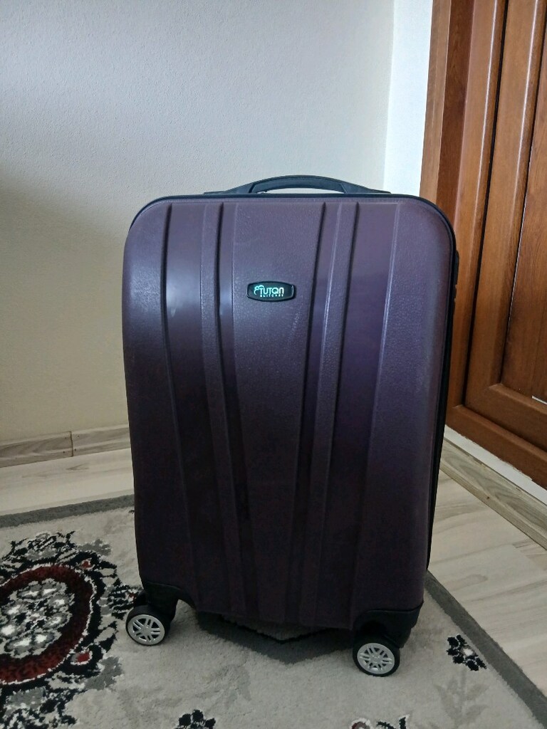 Tekerlekli valiz - 3