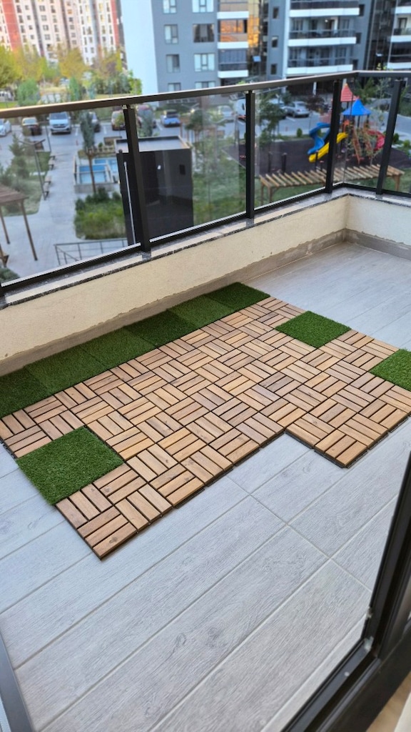 ikea ahşap (akasya)ve yapay çim yer karosu 27 adet(3kutu×9 adet) - 3