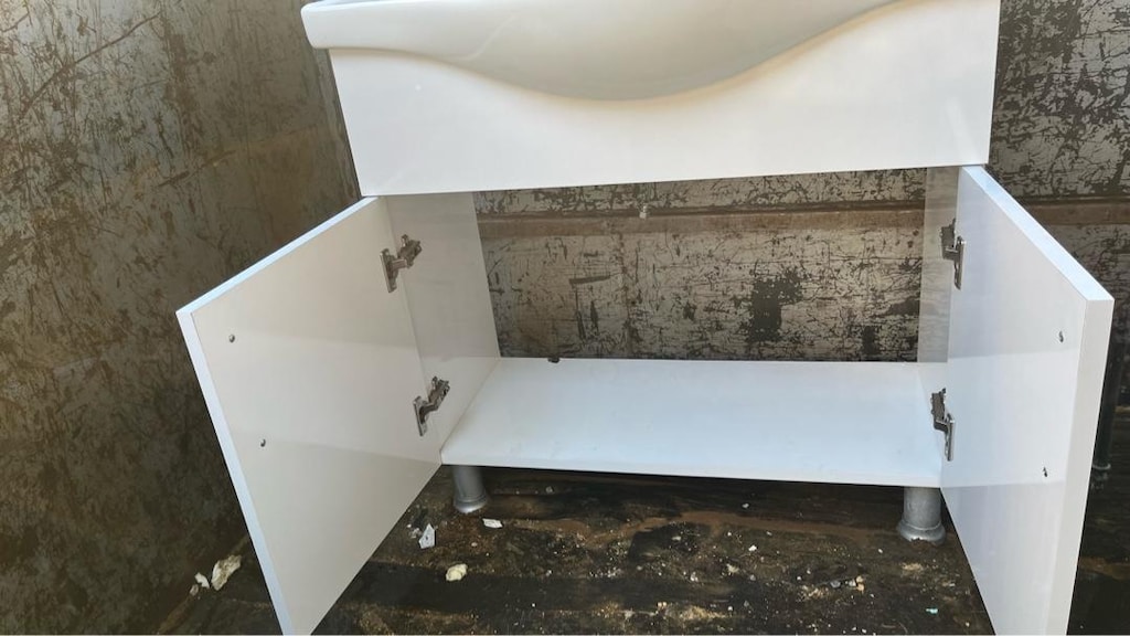 banyo dolabı temiz kullanılmış - 6