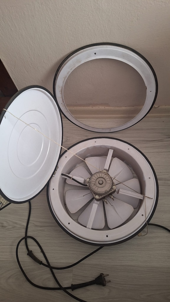 BVN BK 300 Cam/Duvar Tipi Kapaklı Sanayi/Atölye Aspiratörü - 1150 m³/h - 3