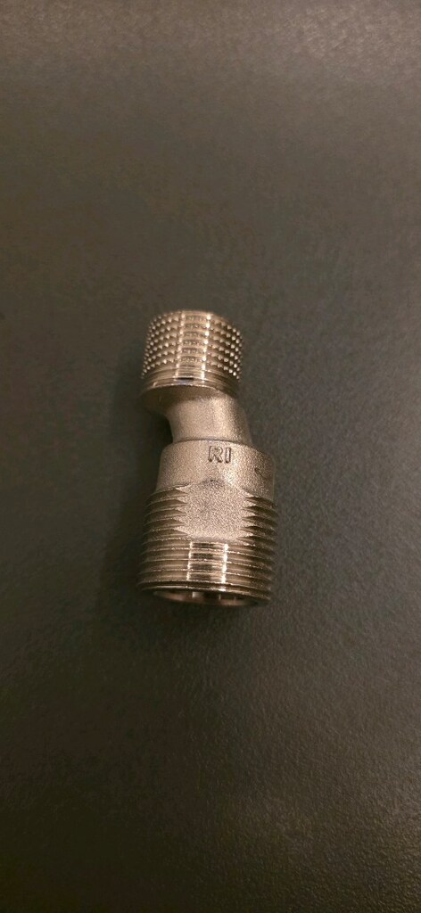 Grohe marka gömme tesisat sistemlerinde eksantrik bir S-bağlantı Rakor - 11