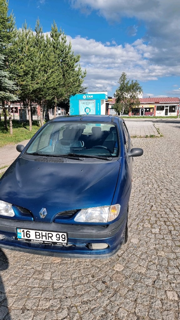 Renault Megane Scenic 1 2.0 otomatik vites - 2
