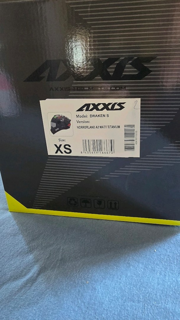Axxis motosiklet kaskı