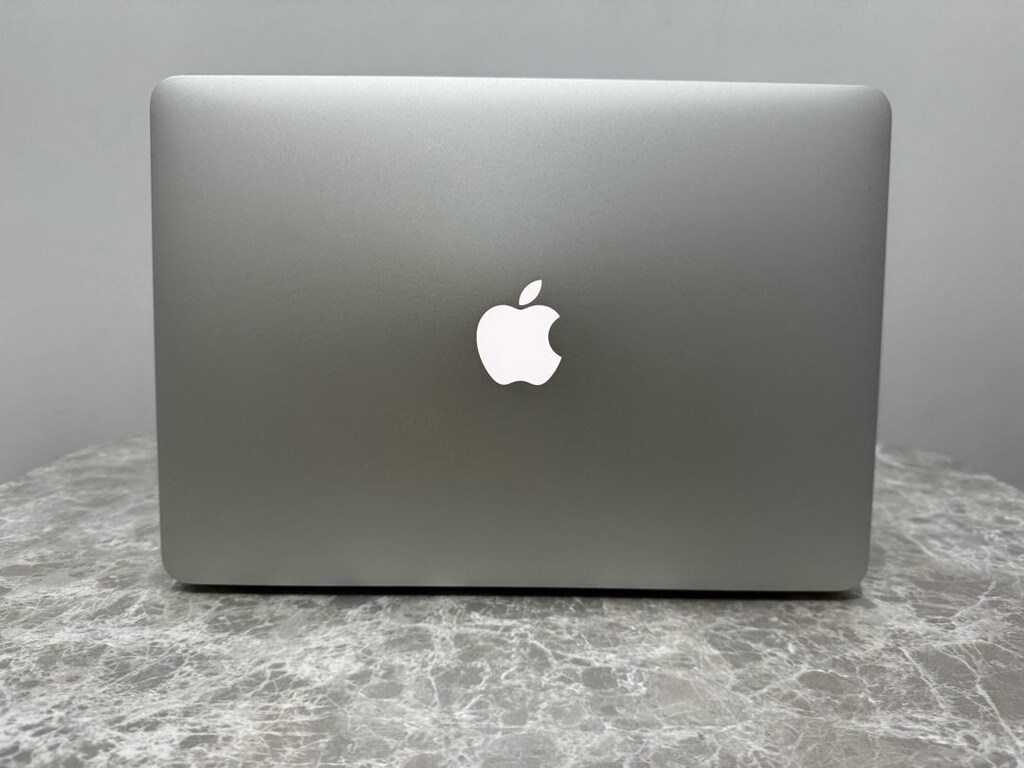 MacBook Air 2017 - 4