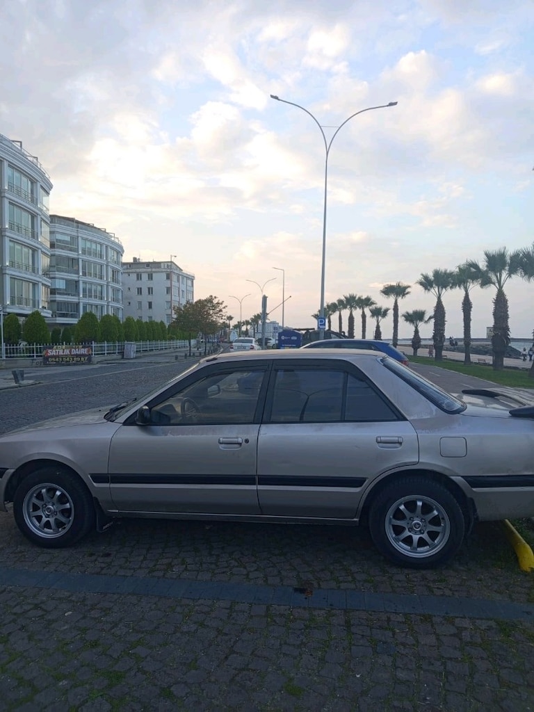 mazda 323 1.6 - 6