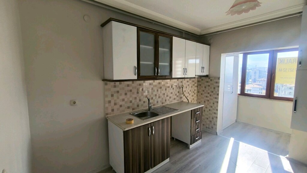 mutfak Dolabı. 2,80 cm - 2