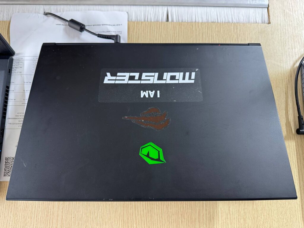 MONSTER *İ5 10300H İŞLEMCİ *16GB DDR4 RAM *256GB SSD *1650Tİ 4GB E.K - 6
