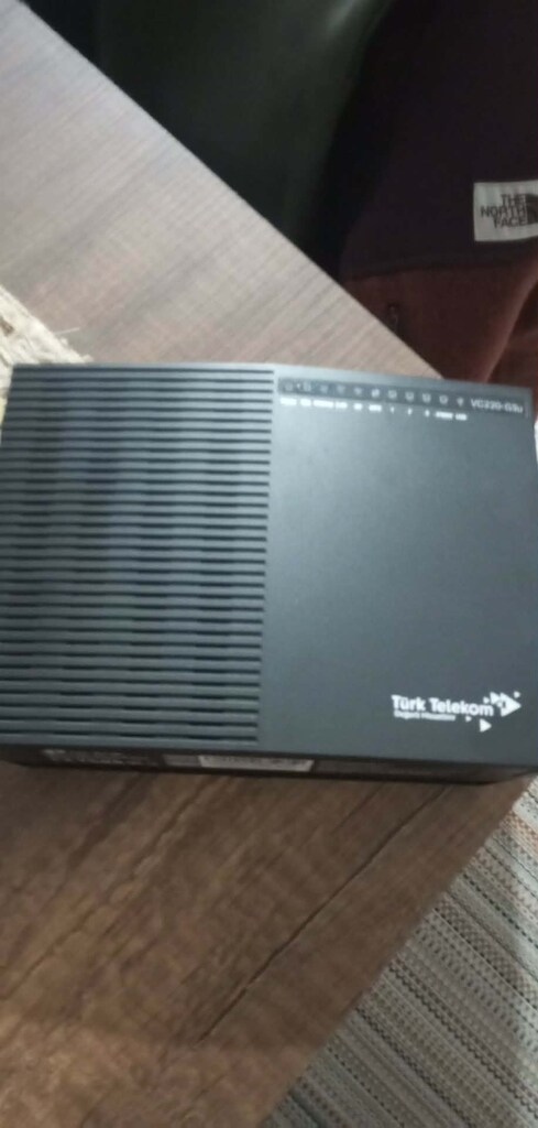 TÜRK TELEKOM MODEM ZYXEL MODEL TEMİZ KULLANIŞLI PAZARLIKSIZ 1000 TL - 3