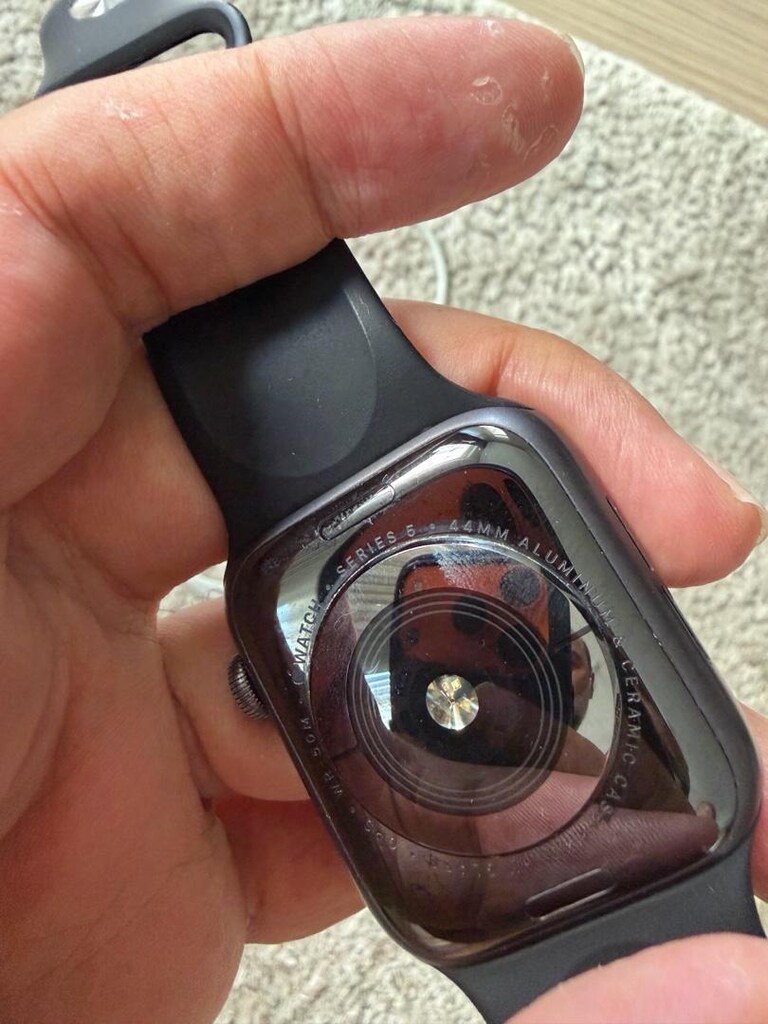 Apple Watch 5. seri 44 mm - 4