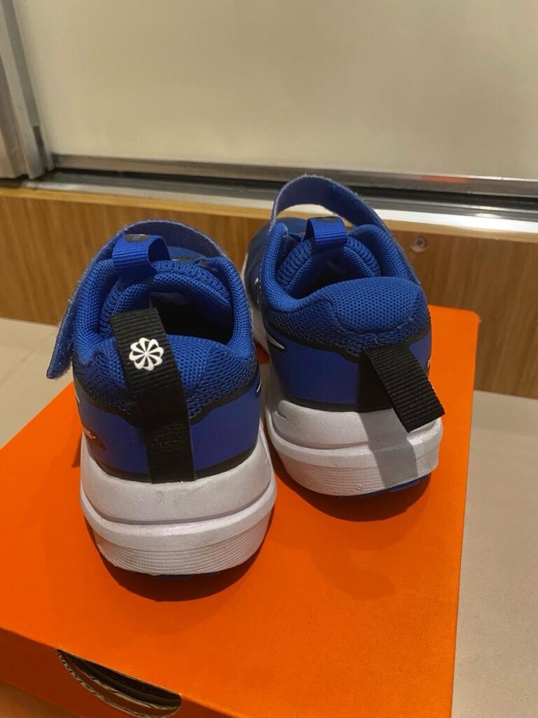 Nike Cosmic Runner PSV 28.5 Numara Çocuk Spor Ayakkabı - 5