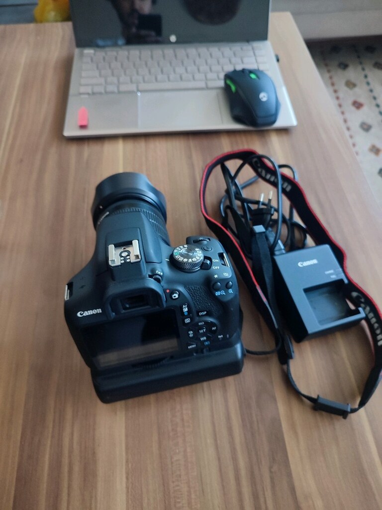 Canon eos 2000d 18-55mm stm - 5