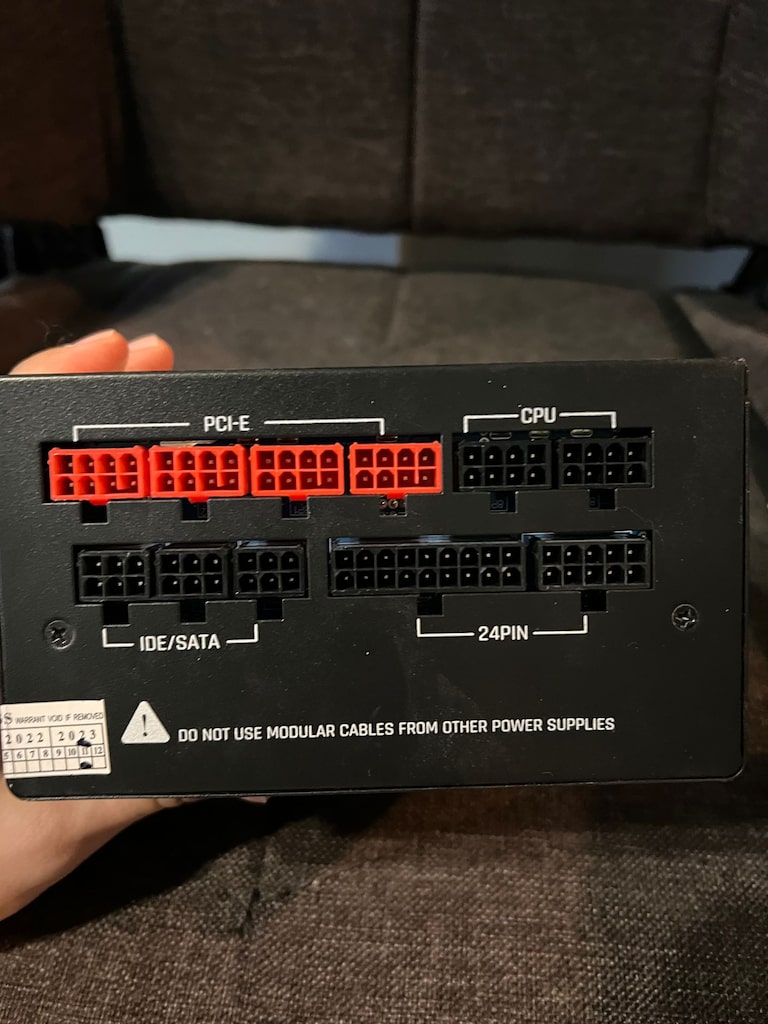 GAMEPOWER 700W 80 GOLD PSU - 3