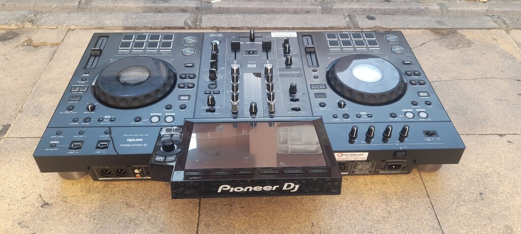 PIONEER X DJ RX 3 DJ CONTROLLER ALL IN ONE - 145.000 TL - 5