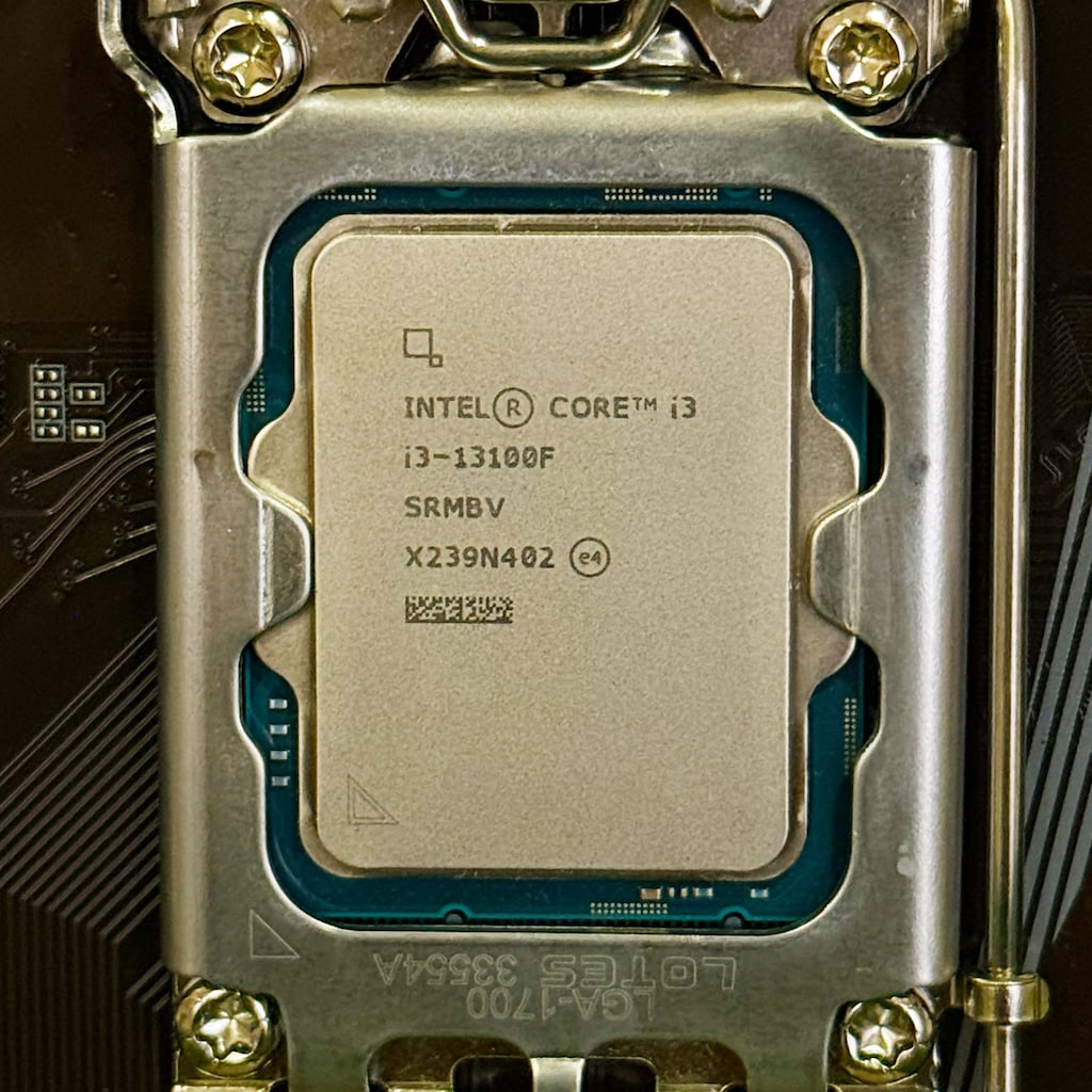 INTEL CORE i3-13100F + GIGABYTE H610M S2H DDR5 - 5