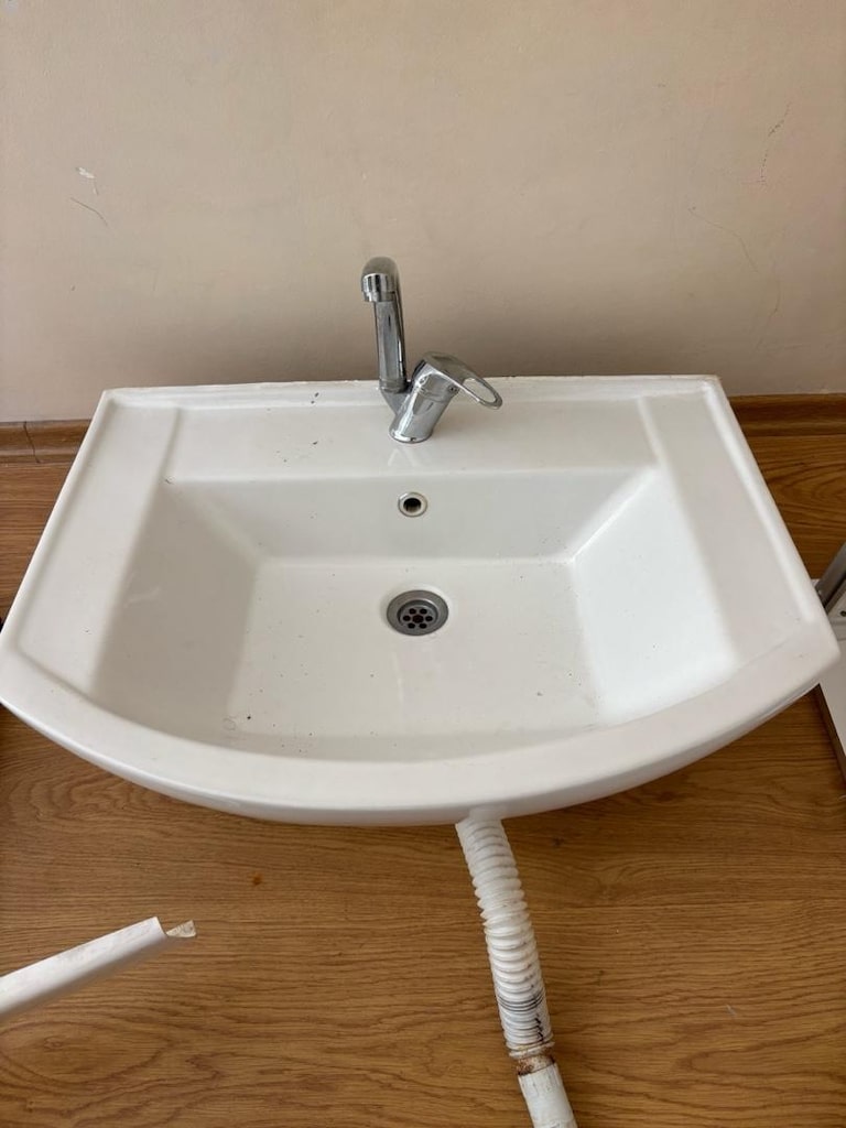 Banyo Dolabı Lavabo ve aynalı - 2