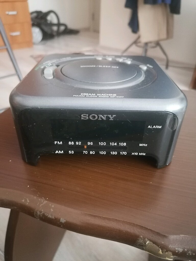 FIRSAT SONY RADYO ve ÇALAR SAAT - 8