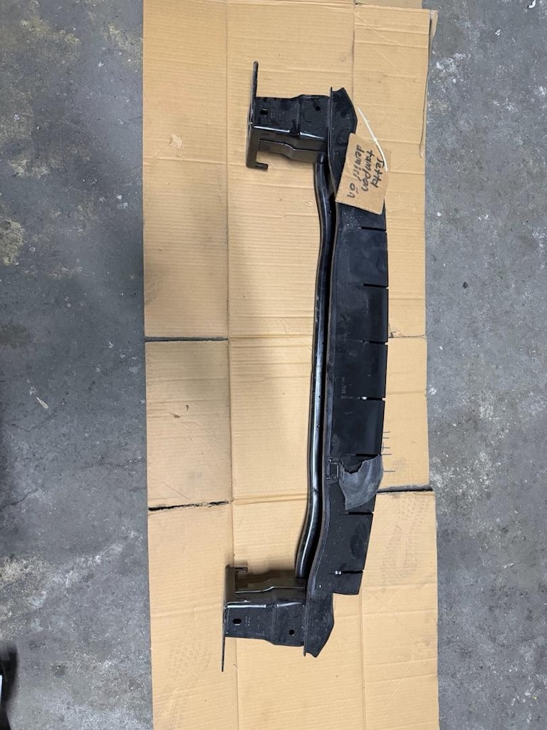 5C6807109C ÖN TAMPON DEMİRİ VW JETTA 2011 >>2018 - 2