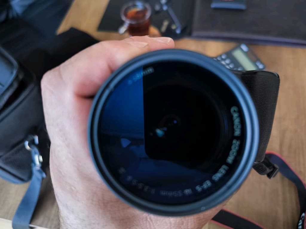 Canon EOS 250D - 4