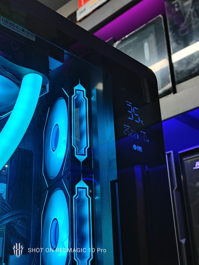 i9 10850K - RTX 3070 8GB - 32GB RAM - 1TB M.2 SSD - 9