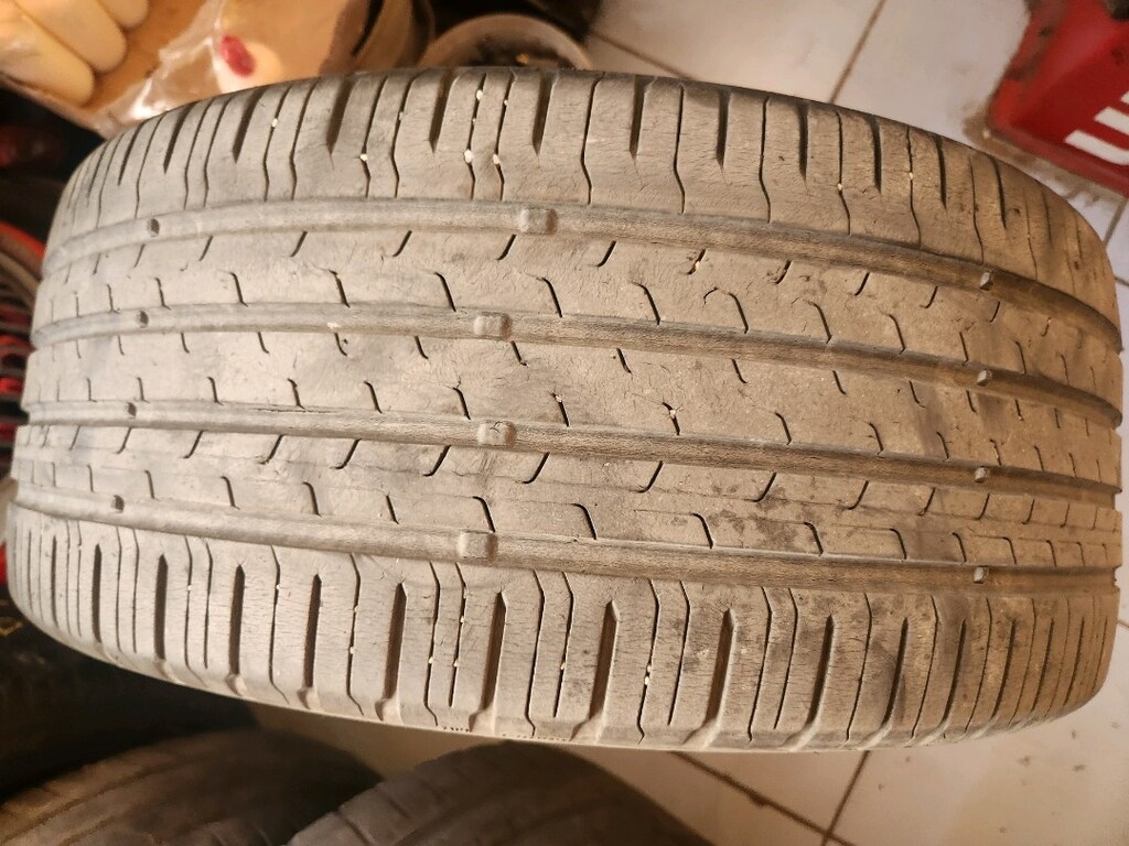 225 45 17 Continental Eco Contact 6 - 5