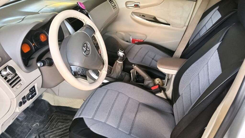 toyota corolla elegant 1.6 - 9