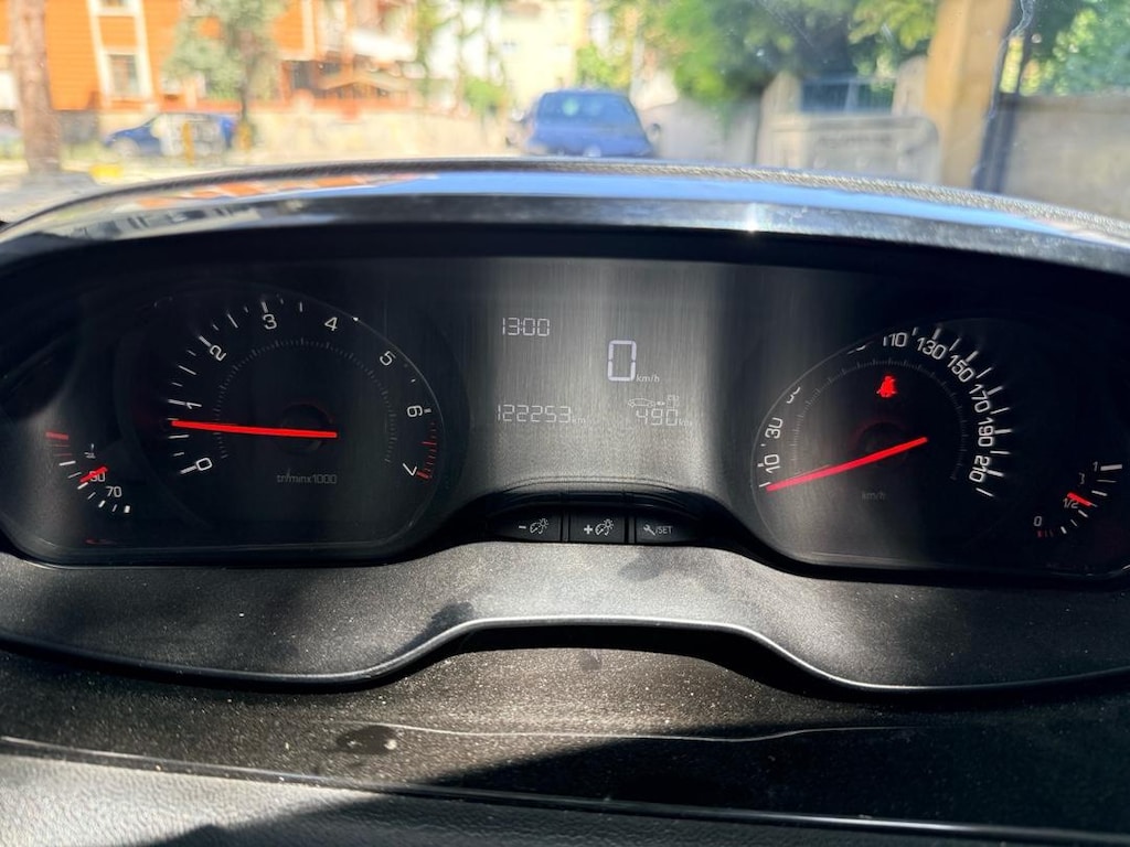 düşük km değişensiz 208 - 5