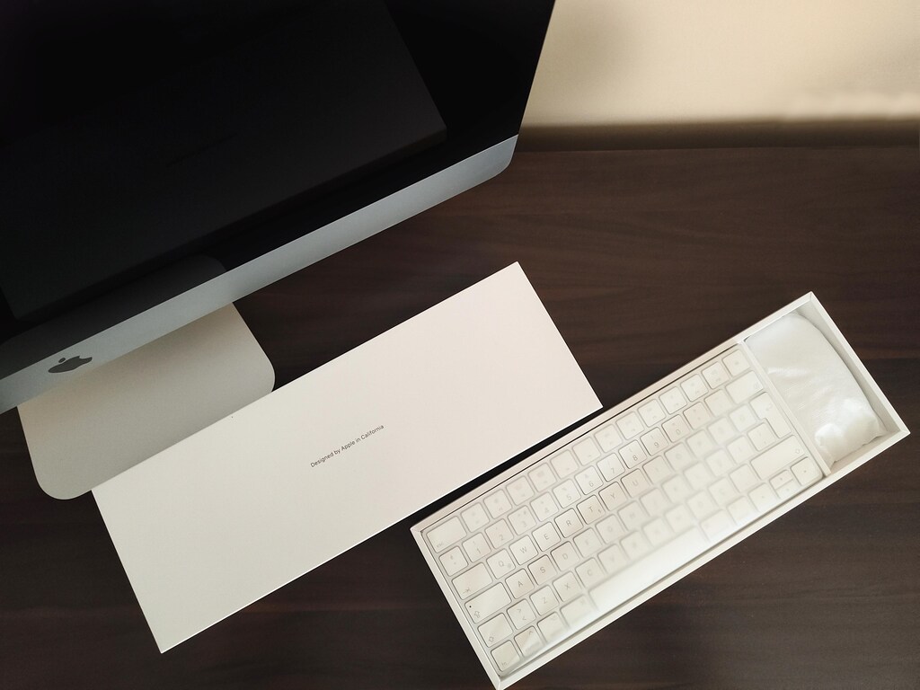 Apple iMac Intel Core i5 24GB 1TB Radeon Pro 570X 27" Retina 5K - 4