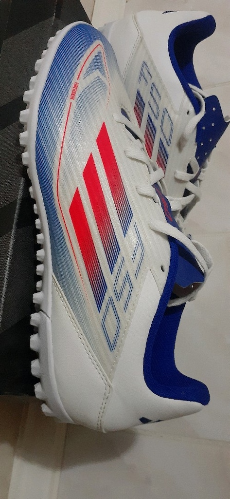 SIFIR - Adidas F50 Halı saha ayakkabısı 42.5 - 5