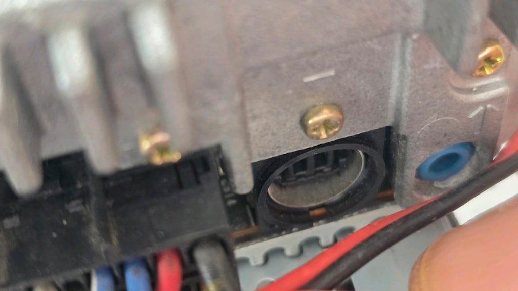 Efsane serilerden, Sony XR-C7200R AMS 3 amfi çıkışlı araba teybi. - 18