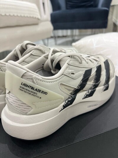 Adidas Lightblaze Evo Sneaker